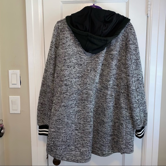 Jacket - Picture 7 of 7